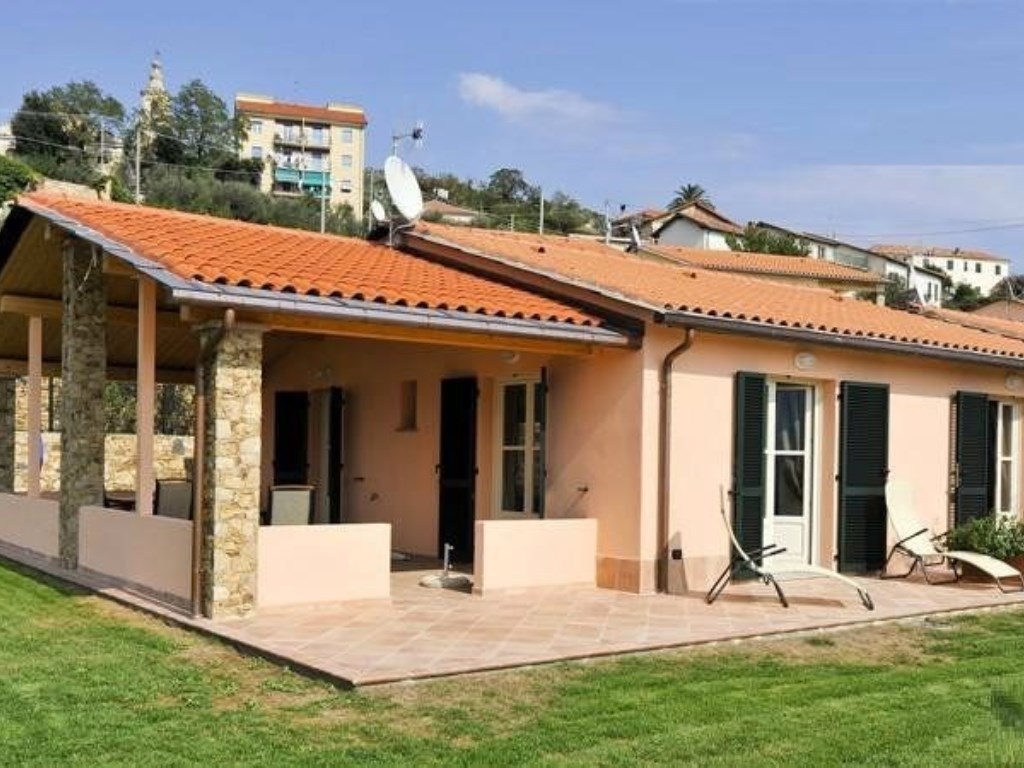Villa in vendita a Tovo San Giacomo via Briffi,