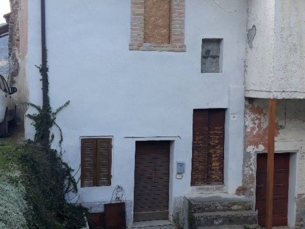 Porzione di Casa in vendita a Spoleto