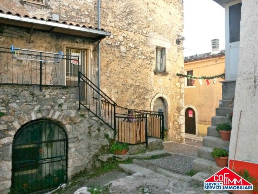 Porzione di Casa in vendita a Campoli Appennino via Borgo Loreto