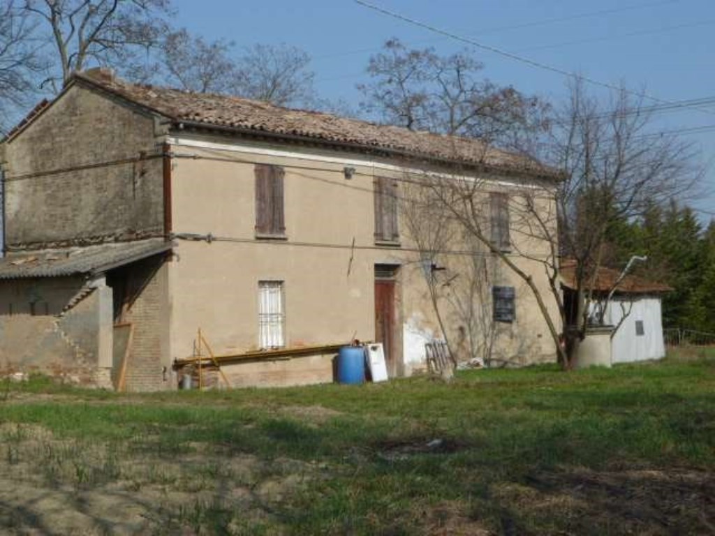 Casa Indipendente in vendita a Ravenna via Gagni