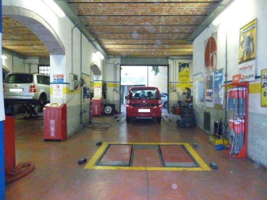 Capannone Industriale in vendita a Forlì viale Vittorio Veneto