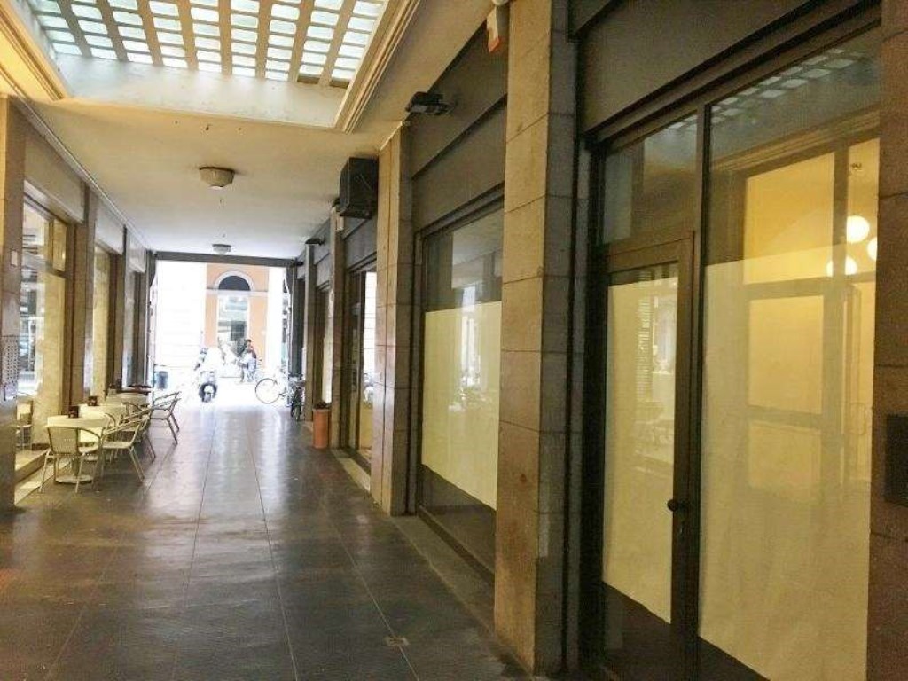 Negozio in vendita a Forlì corso della Repubblica