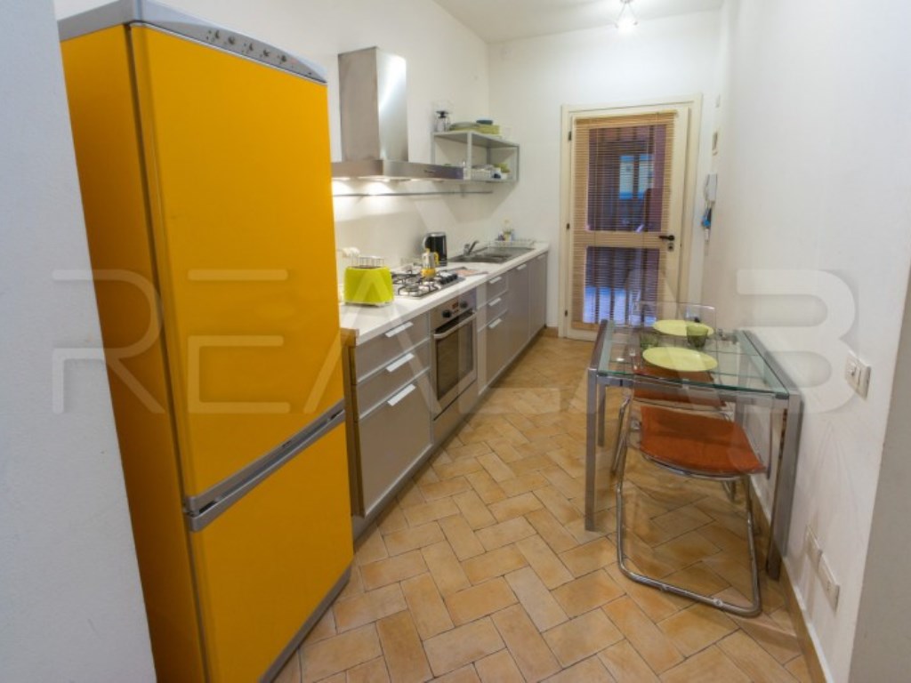 Appartamento in vendita a Milano via Disciplini
