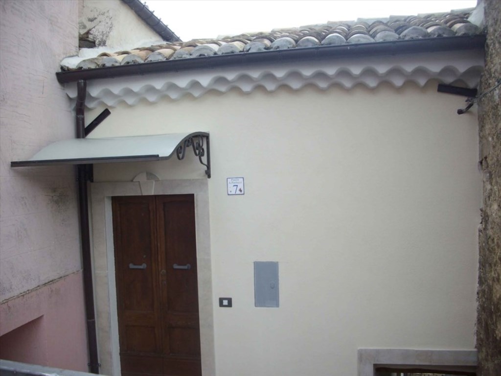 Casa Indipendente in vendita a Rapino piazza Paolucci
