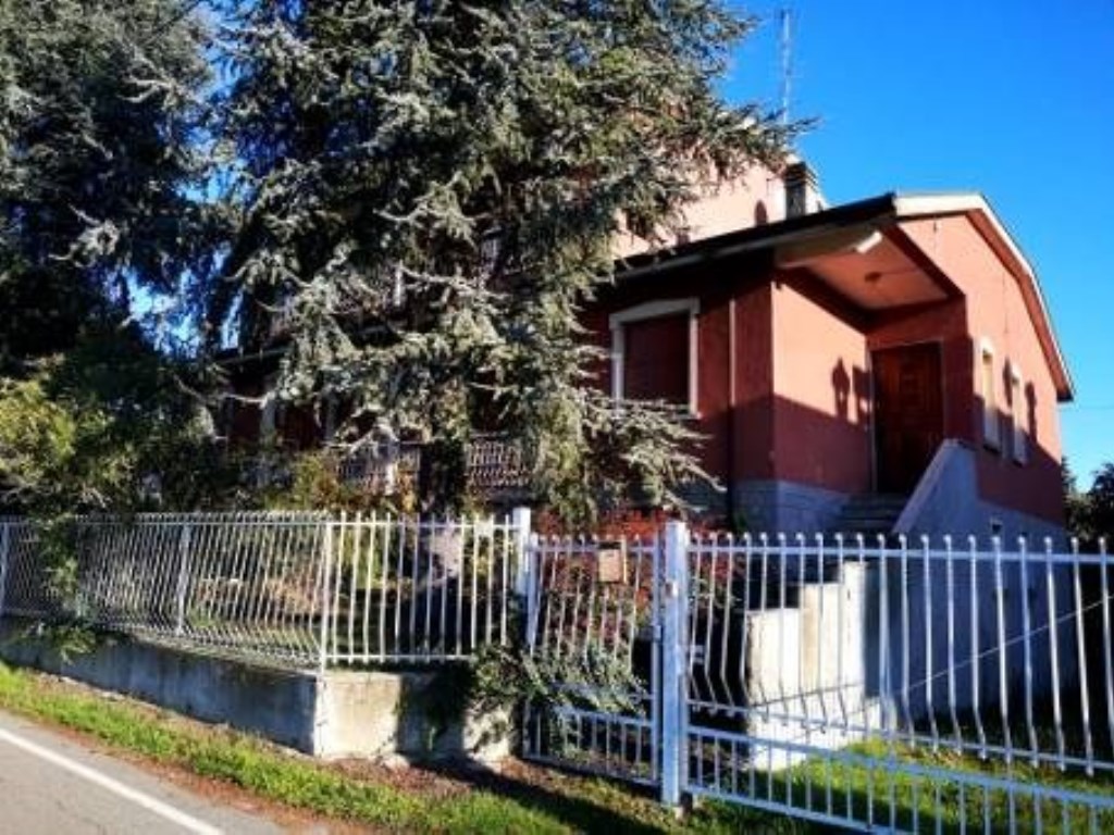 Villa Bifamiliare in vendita a Canneto Pavese