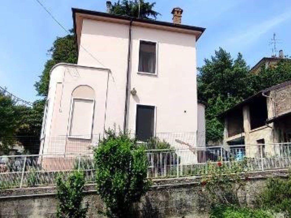 Casa Indipendente in vendita a Canneto Pavese