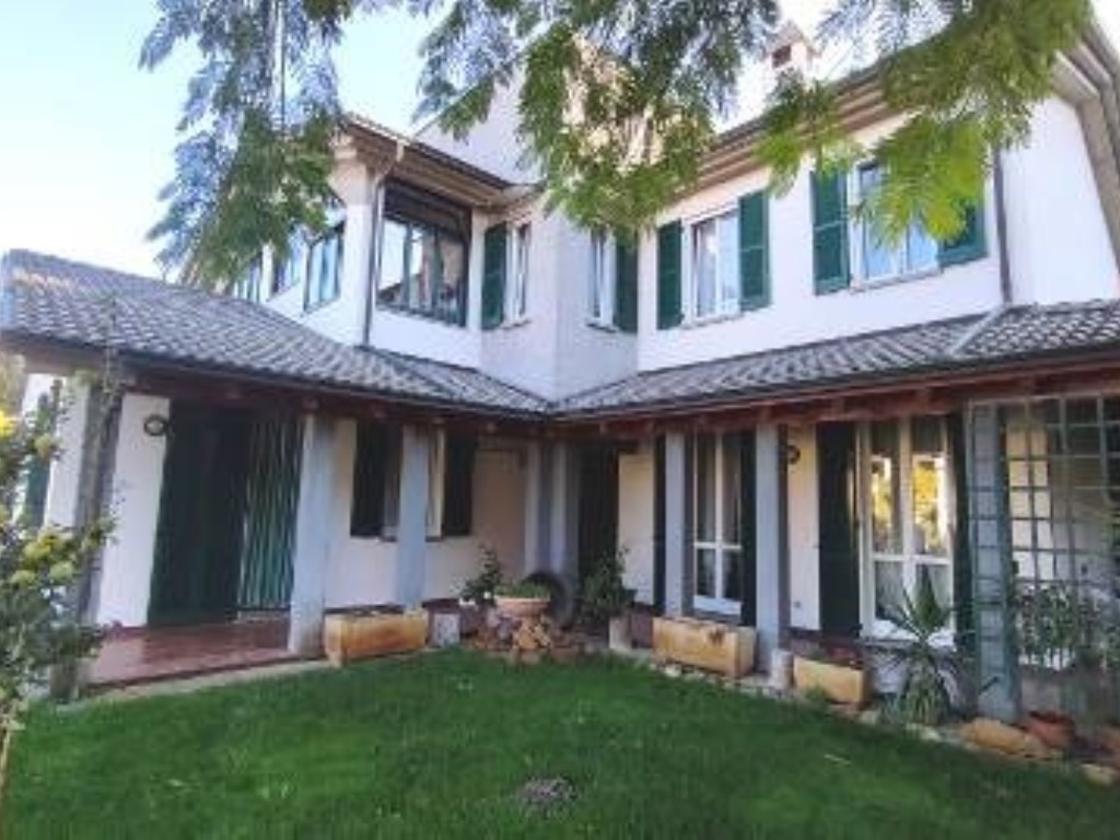 Villa Bifamiliare in vendita a Broni