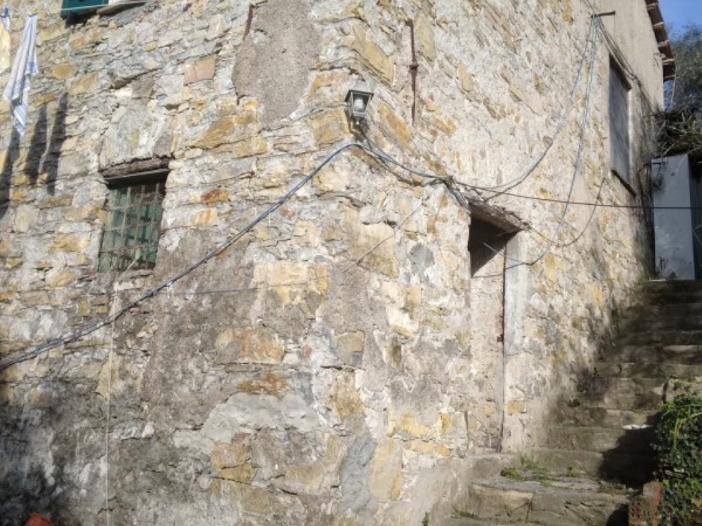 Casa Indipendente in vendita a Rapallo zona Santa Maria