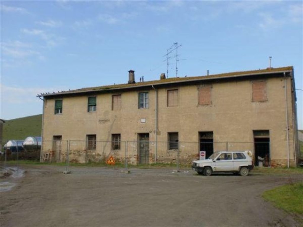 Colonica in vendita a Castelfiorentino
