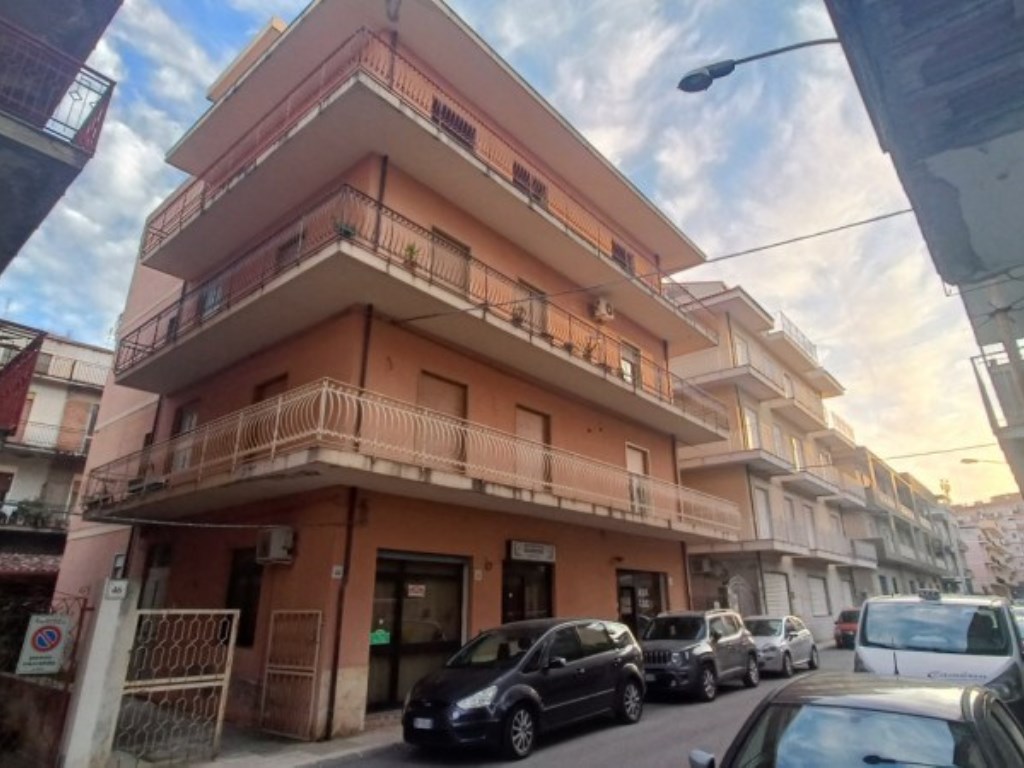 Appartamento in vendita a Barcellona Pozzo di Gotto via aldo moro