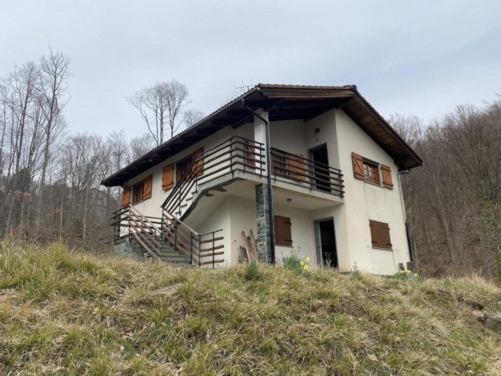 Villa in vendita a Urbe loc Vrera,