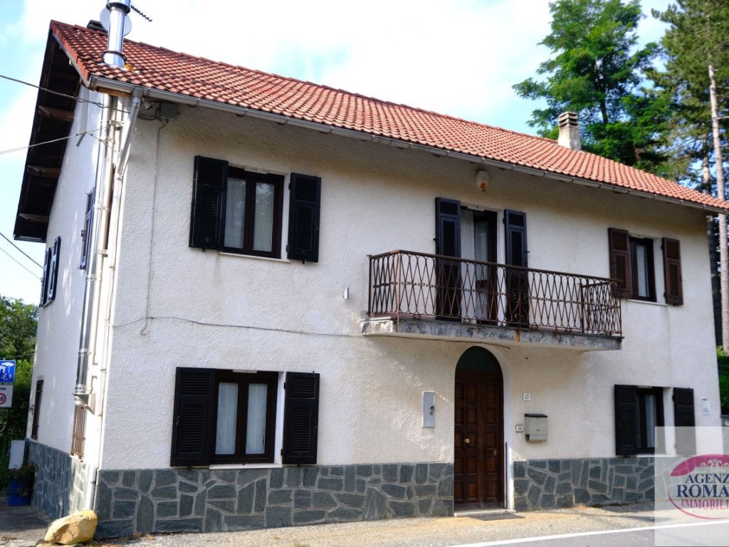 Villa in vendita a Urbe via Campè, 1