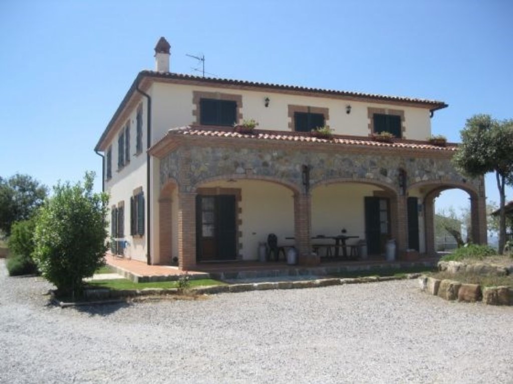 Azienda Agricola in vendita a Magliano in Toscana