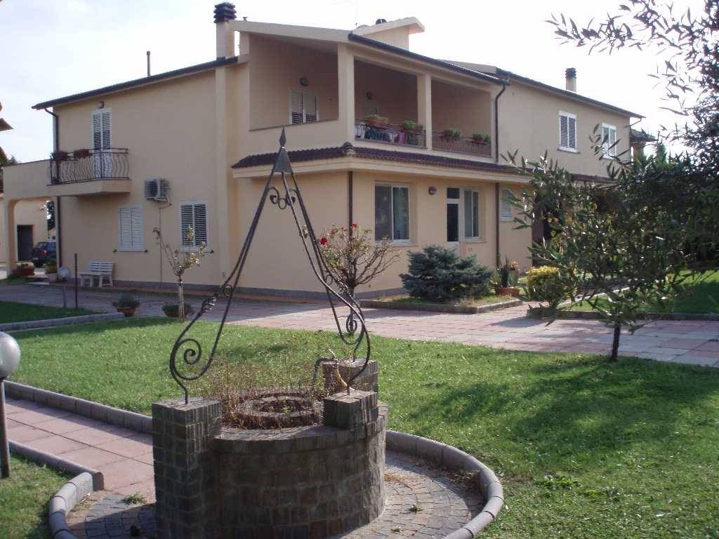 Villa in vendita a Montalto di Castro