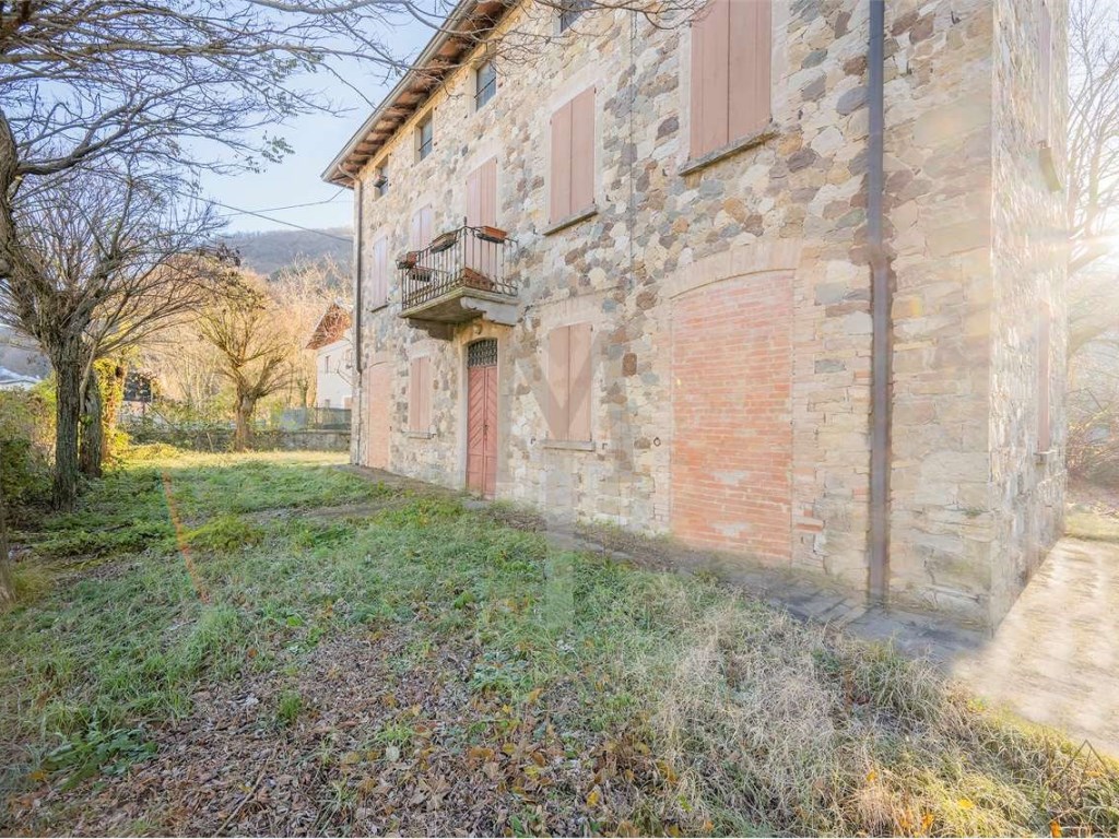 Casa Indipendente in vendita a Canossa