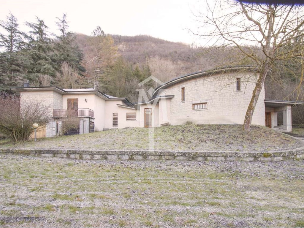 Casa Indipendente in vendita a Canossa roncaglio currada