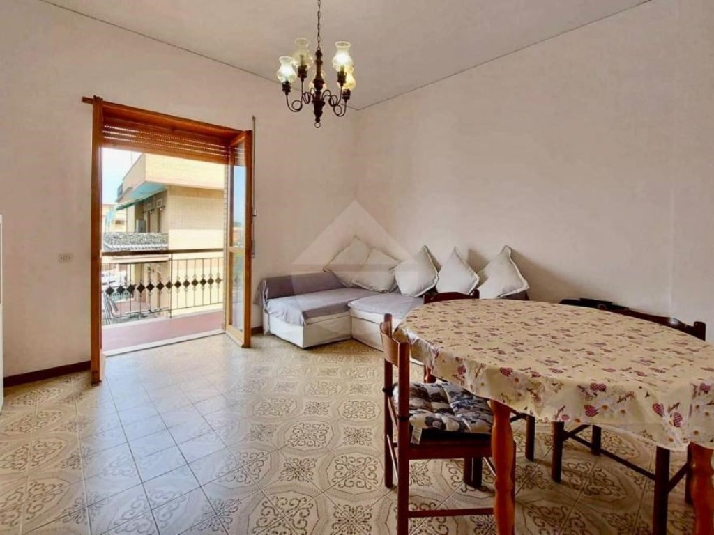 Appartamento in vendita a Ladispoli via Benedetto Croce,