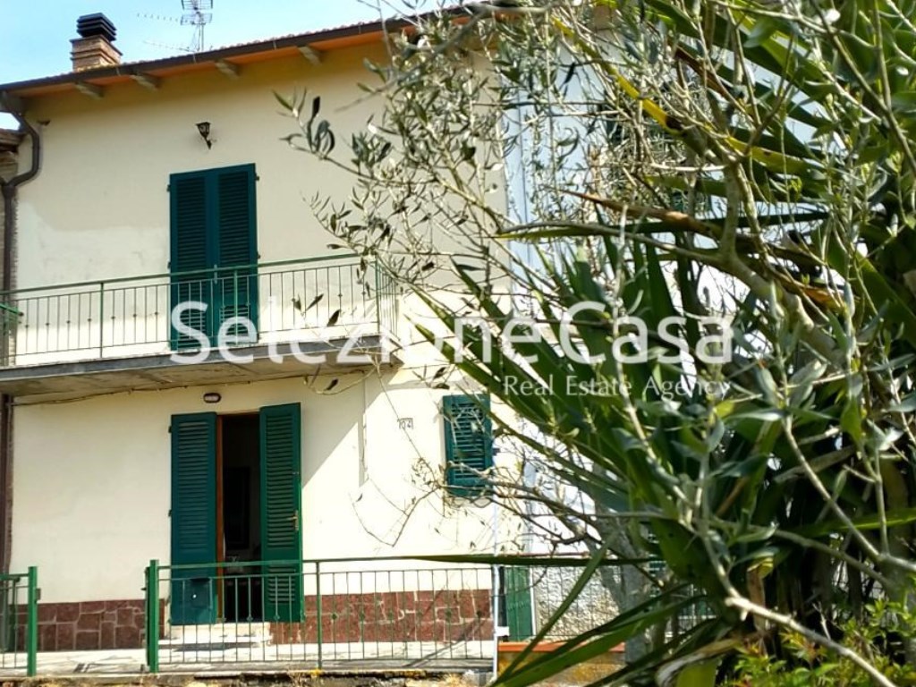 Porzione di Casa in vendita a Fucecchio via Porto allo Stillo, 104