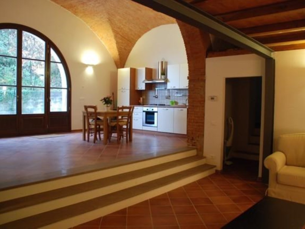 Appartamento in affitto a Calcinaia via Valdinievole Sud