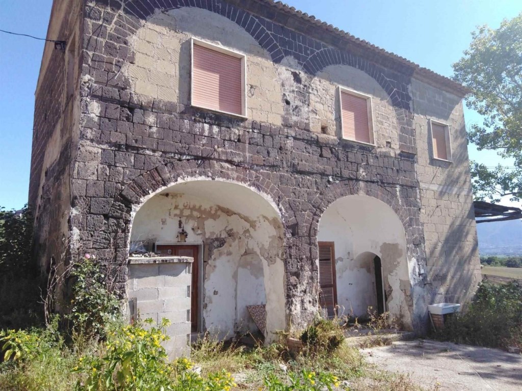 Rustico in vendita a Ruviano via San Domenico II Traversa