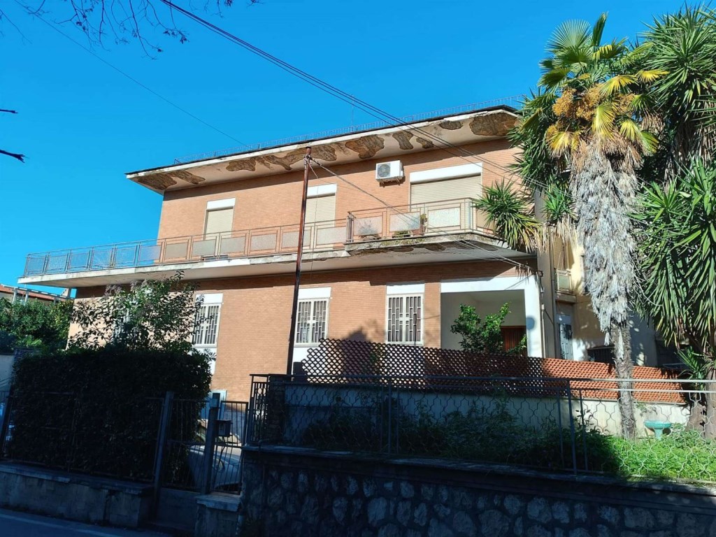 Appartamento in vendita a Caserta via Amendola 11