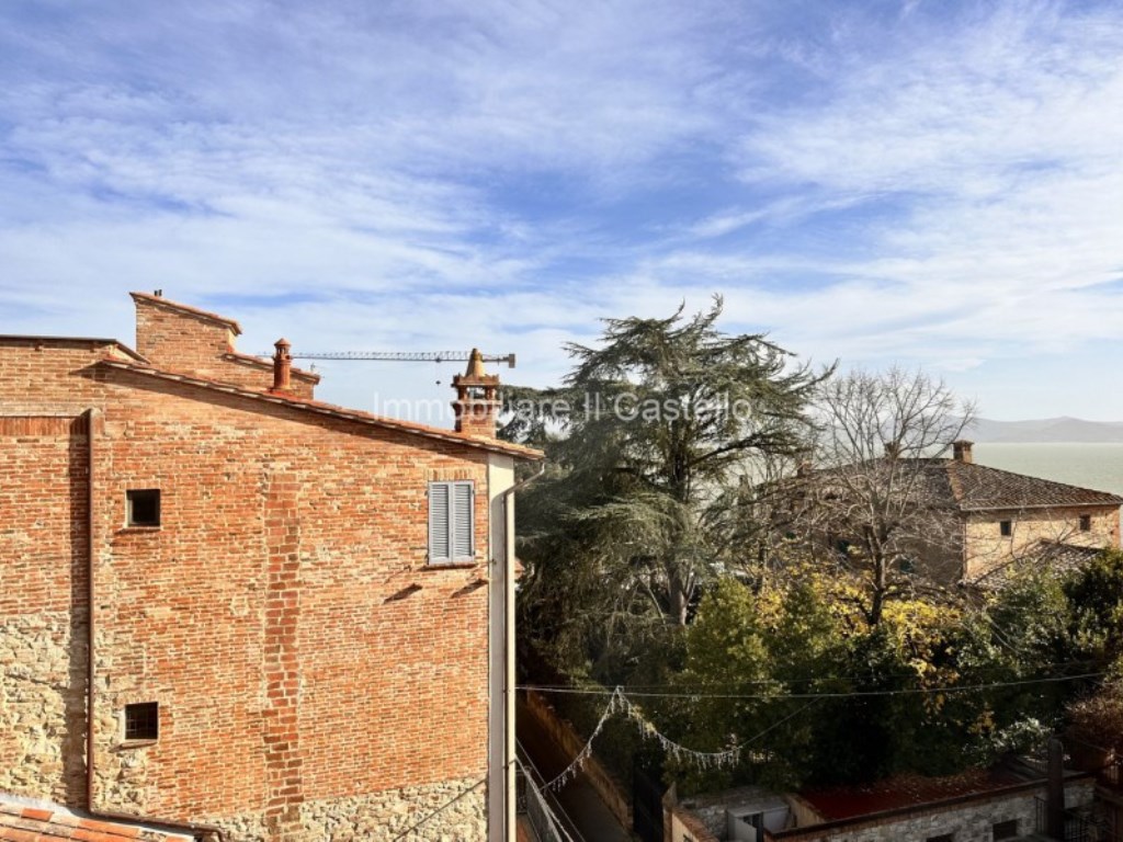 Appartamento in vendita a Castiglione del Lago via Vittorio Emanuele