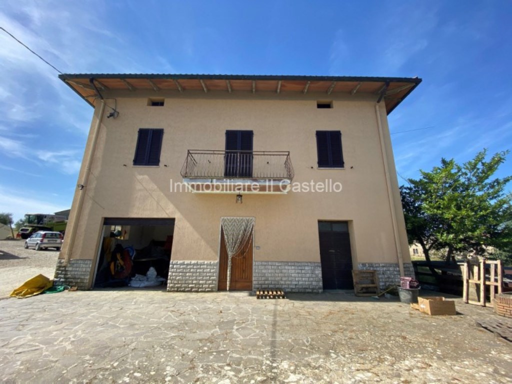 Casa Indipendente in vendita a Castiglione del Lago sp304