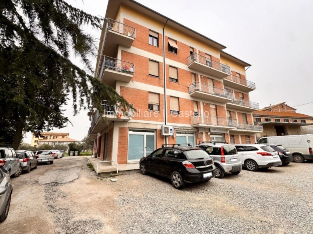 Appartamento in vendita a Castiglione del Lago via Trento