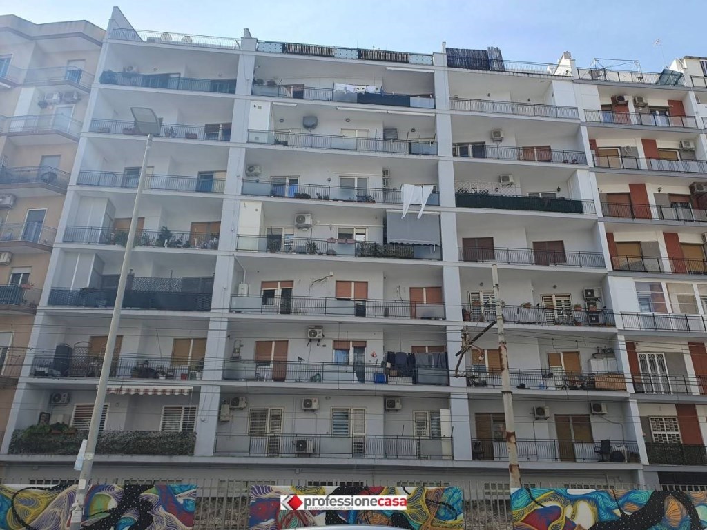 Appartamento in vendita a Bari viale Japigia, 46