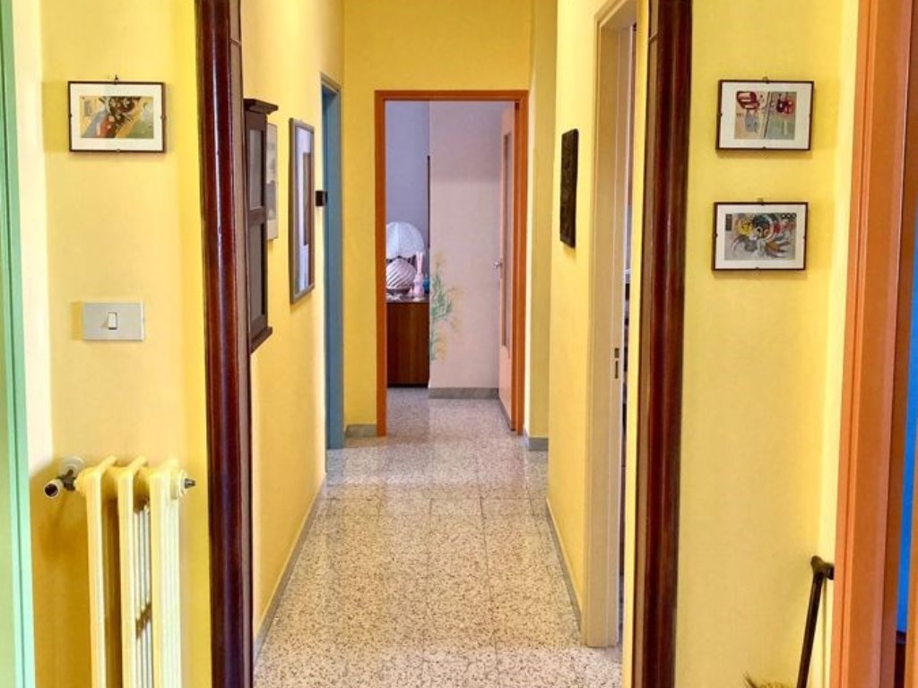 Appartamento in vendita a Bari bari Marche