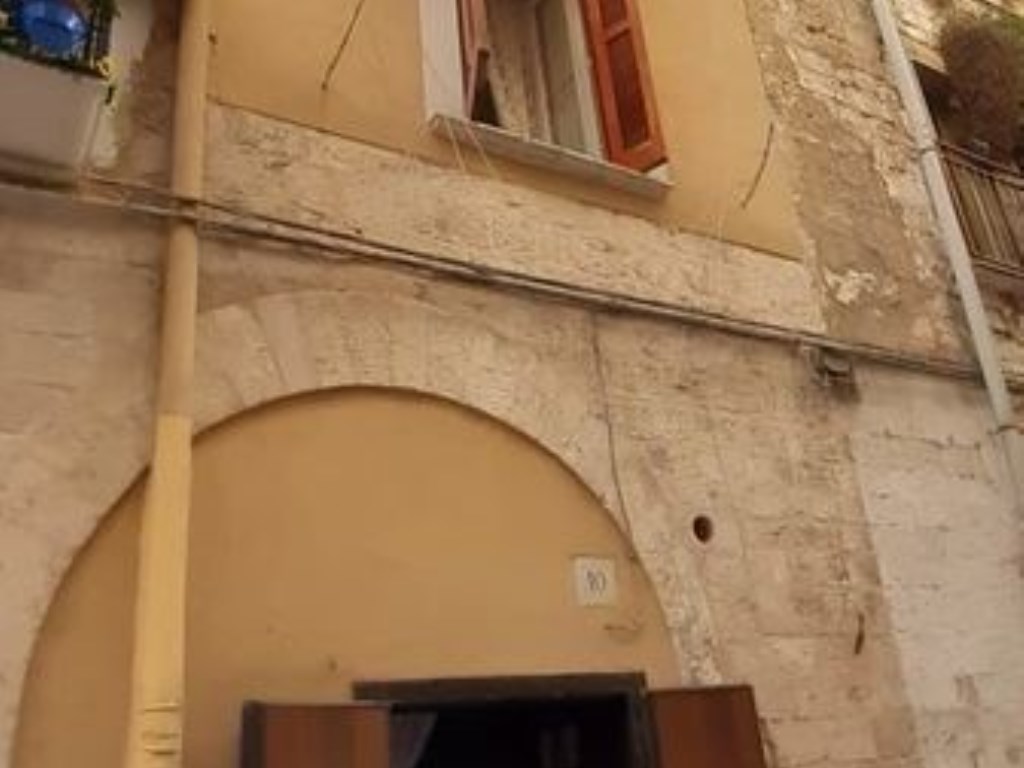 Palazzo in vendita a Bari bari bianchi-dottula,10