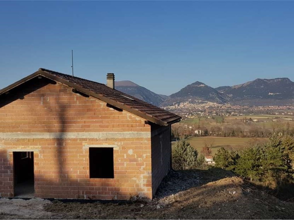 Casa Indipendente in vendita a Gubbio