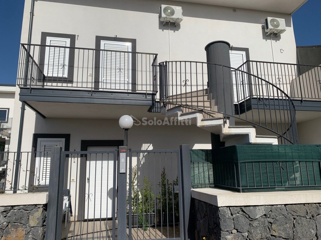 Appartamento in affitto ad Acireale via Canale Torto, 317