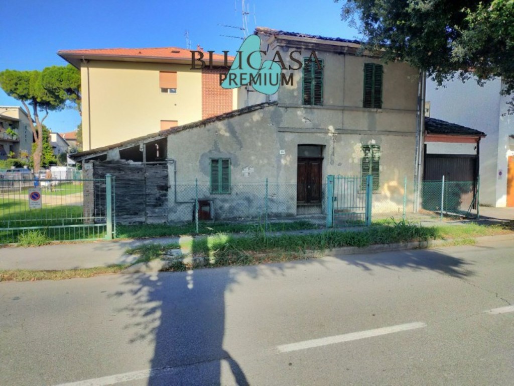 Casa Indipendente in vendita a Forlì