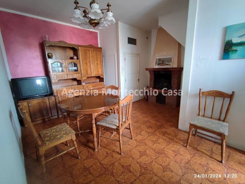 Appartamento in vendita a Pesaro via Ippolito Nievo