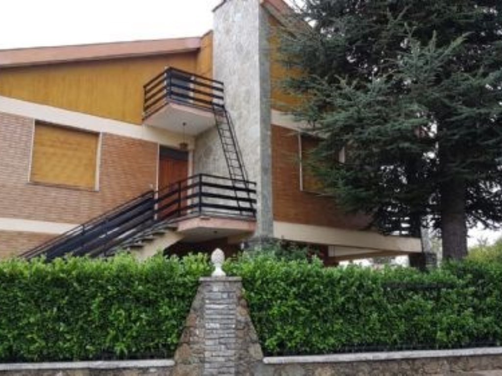 Villa Bifamiliare in vendita ad Acqui Terme centro
