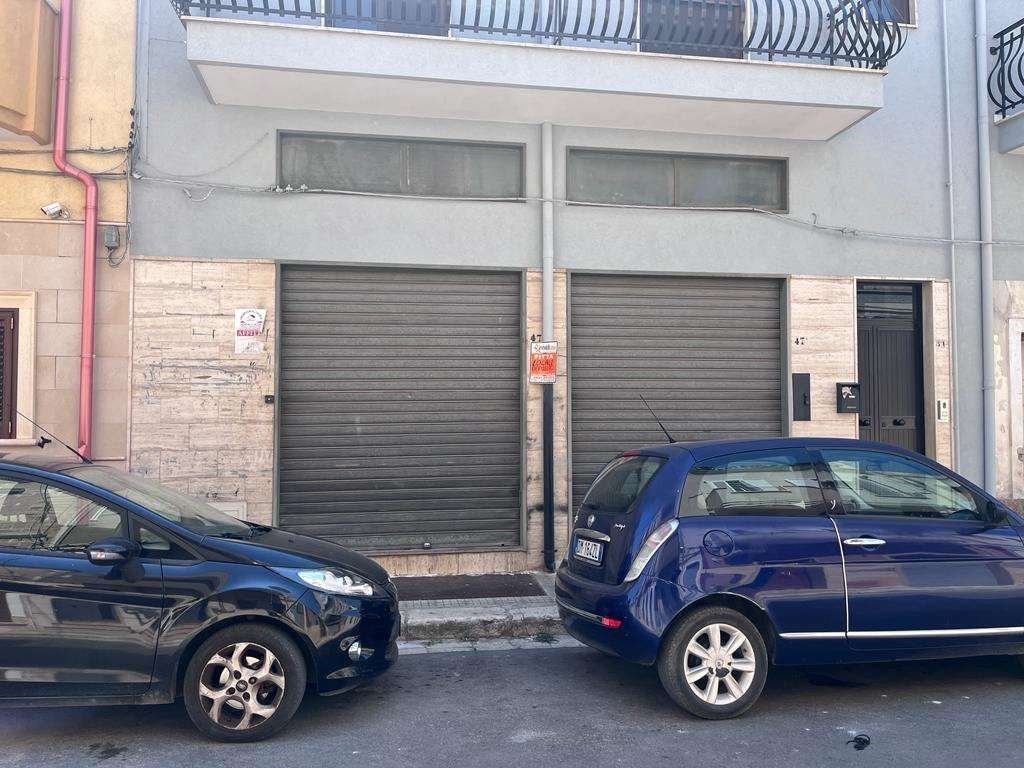 Laboratorio in vendita a Francavilla Fontana via Massari 49a