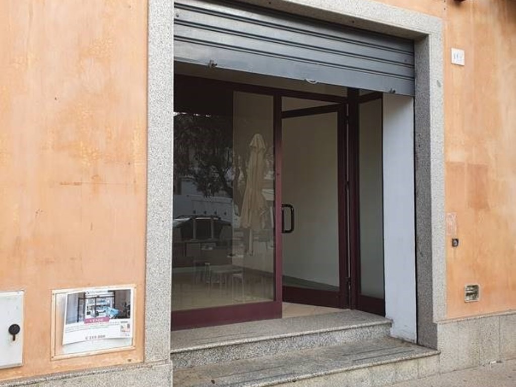 Attività Commerciale in affitto a Tortolì via Monsignior Virgilio snc