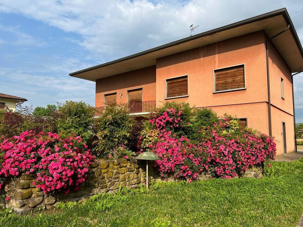 Villa in vendita a Casalmaggiore via Roma
