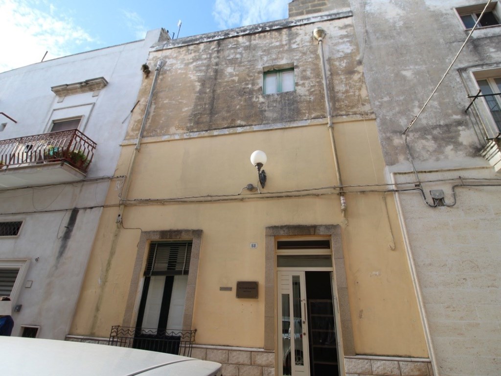 Palazzo in vendita a Manduria manduria g. L Marugi,60