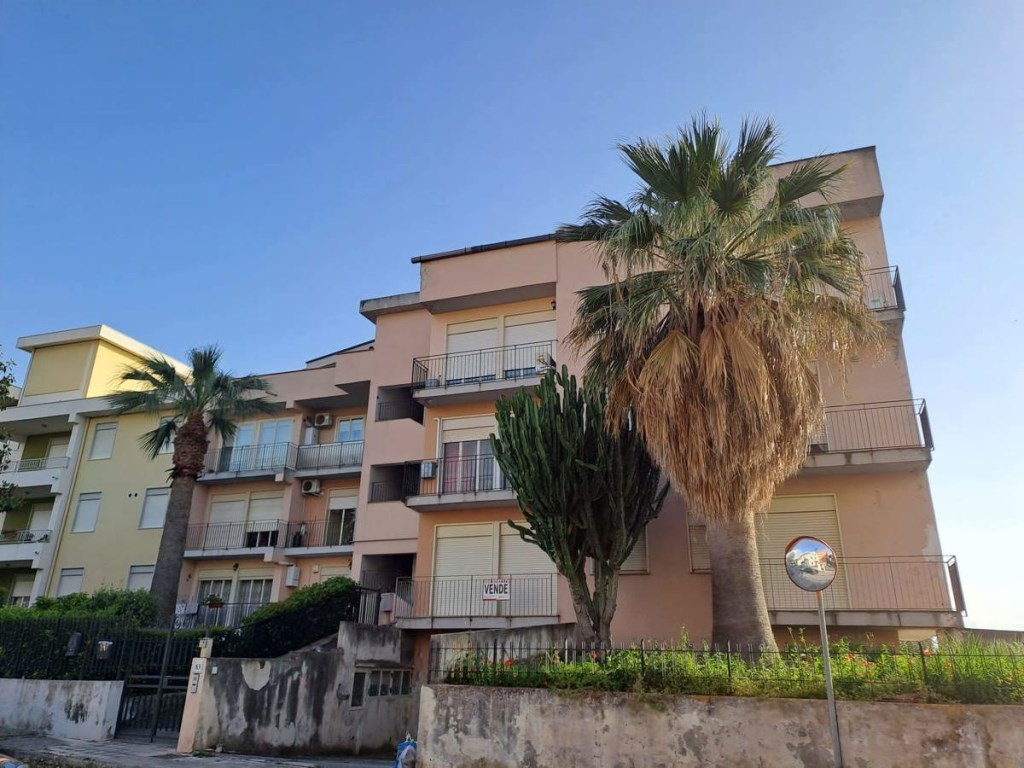 Appartamento in vendita a Barcellona Pozzo di Gotto barcellona Pozzo di Gotto stretto bartolella,83