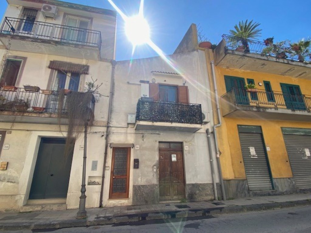 Appartamento in vendita a Barcellona Pozzo di Gotto barcellona Pozzo di Gotto garibaldi,306