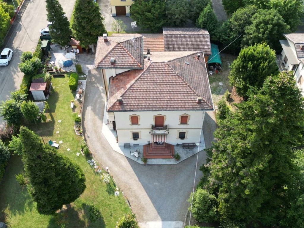 Villa in vendita a Casalgrande via a. Moro 46