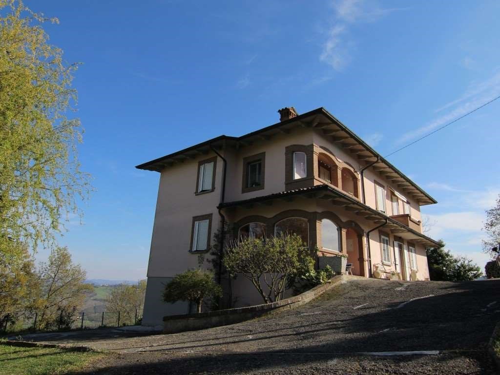 Villa Bifamiliare in vendita a Baiso via Fontanazzo 13