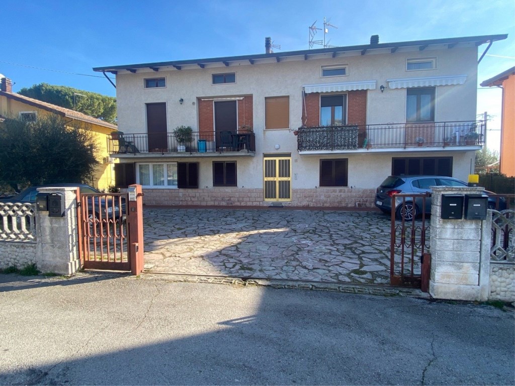 Appartamento in vendita ad Assisi assisi sassaiola,1