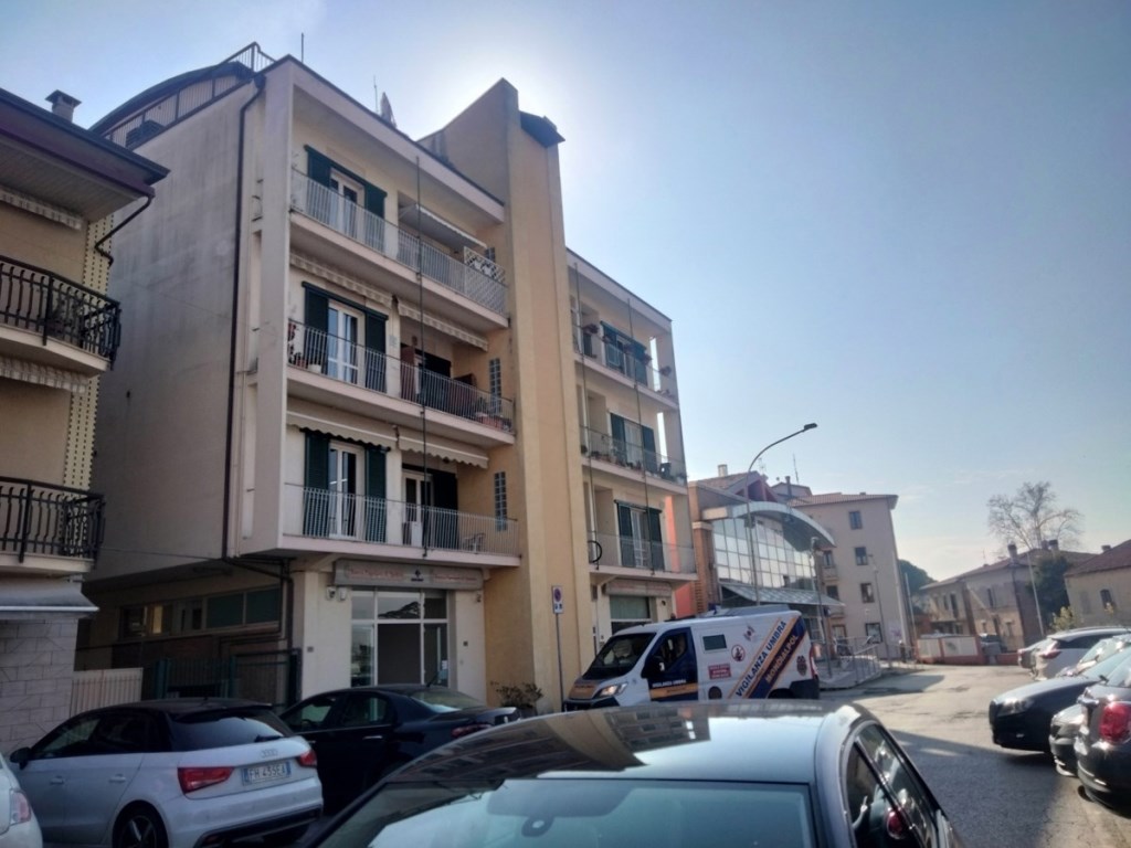 Appartamento in vendita a Bastia Umbra bastia Umbra togliatti,10