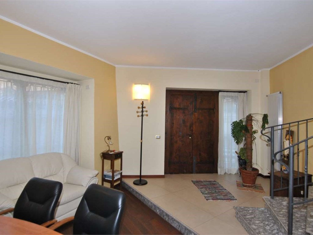 Appartamento in vendita a Besana in Brianza via San Protaso 10