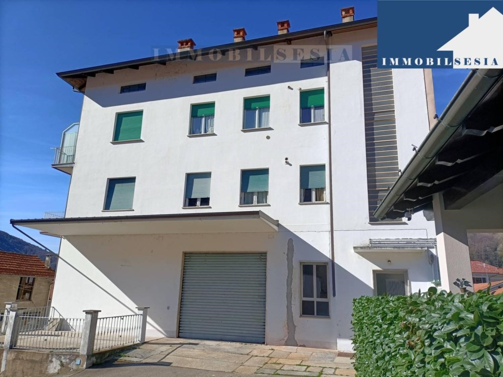 Appartamento in vendita a Borgosesia borgosesia varallo,141