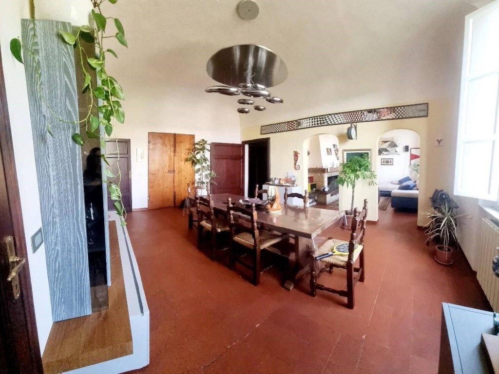 Appartamento in vendita a Collesalvetti via Umberto I