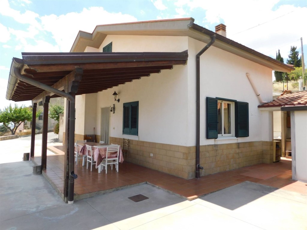 Villa in vendita a San Cataldo strada provinciale 40